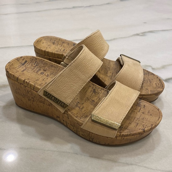Vionic Women's Tan Wedge Sandals Orthopedic Platform Wedges - Picture 1 of 14